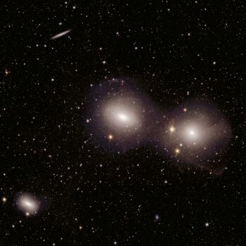Her fanger Euclid galakser som utvikler seg og smelter sammen &#39;i aksjon&#39; i galaksegruppen Dorado. Forskere bruker dette datasettet til å studere hvordan galakser utvikler seg, for å forbedre våre modeller av kosmisk historie og forstå hvordan galakser dannes innenfor haloer av mørk materie.