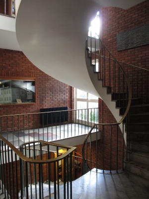 The spiral staircase in the entrance hall, Geology Building, Dept. of Geosciences. Photo: Gunn K Tjoflot