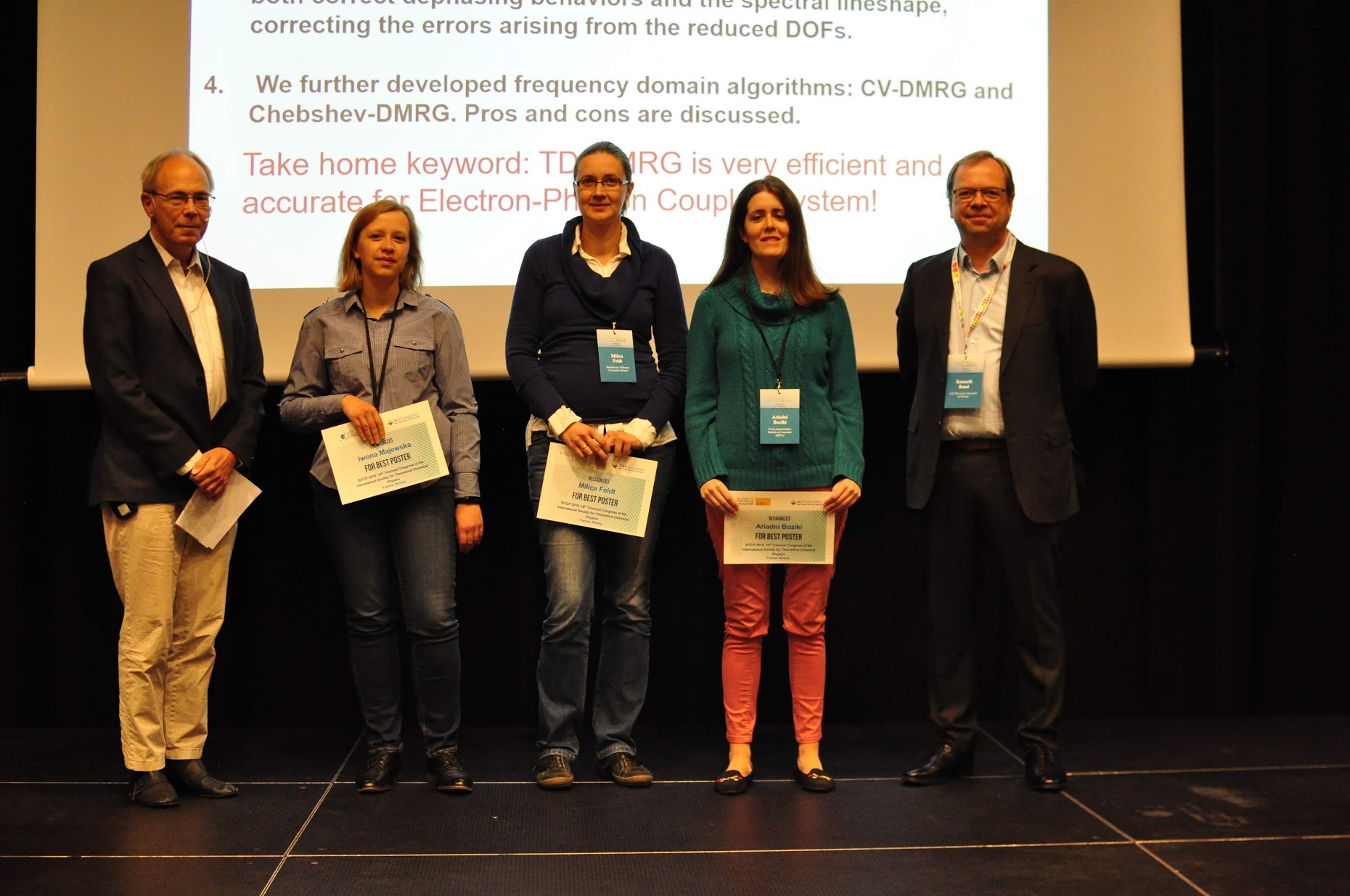 Chairman of the poster prize committee, Hylleraas director Trygve Helgaker and Hylleraas PI Kenneth Ruud with three of the four ACS journals prize winners.