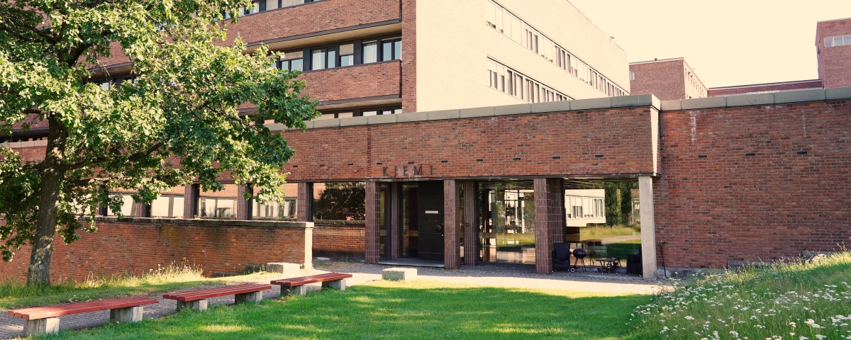 The department of chemistry in summer.